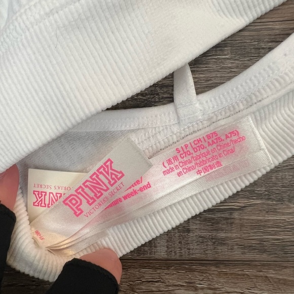 NWT VS Pink Bralette - Picture 5 of 6